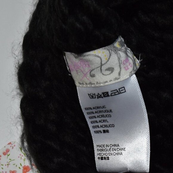 Free People Cozy Chunky Knit Colorblock Pom Pom Beani Winter Hat Black B… - Picture 7 of 9